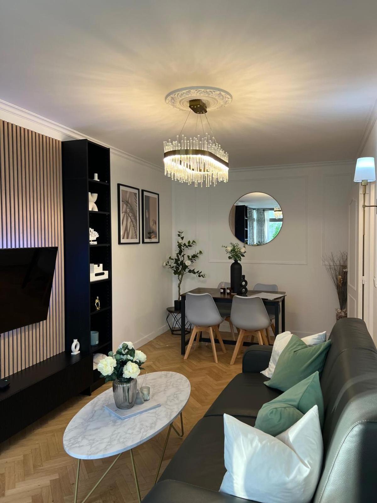 Excellent Apartment For Familly Clichy Exteriör bild